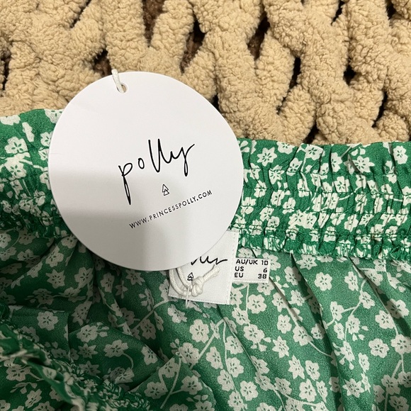 princess polly green and white floral mini skirt - Picture 2 of 3